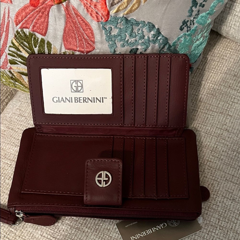 Giani Bernini Deep Red Wristlet with Logo Detail - Picture 2 of 5
